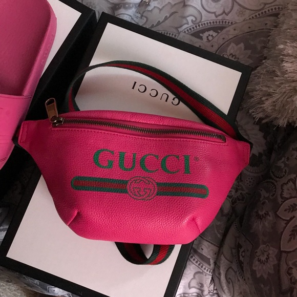 gucci fanny pack poshmark